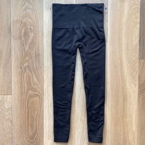 Spanx Look At Me Now Seamless Black Leggings XS